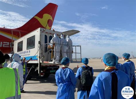 南航新疆乘务万米高空全力保障担架旅客-中国民航网