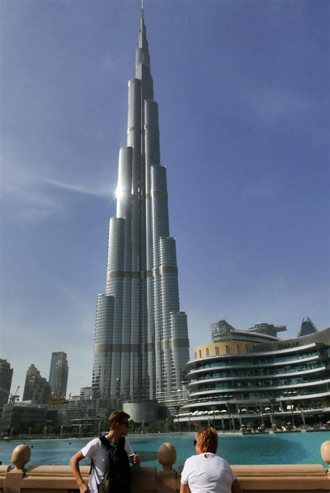 世界最高的摩天大楼迪拜塔基本建成 - 地理图片新闻 - 地理教师网