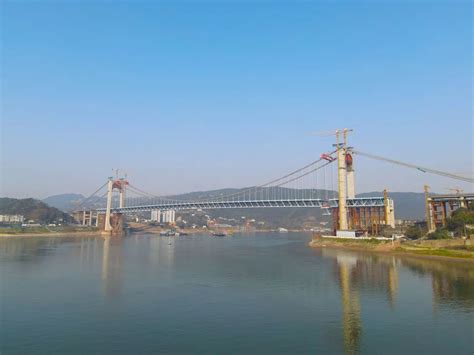 重庆郭家沱长江大桥完成主缆架设，系国内最大跨度公轨两用悬索桥 - 知乎
