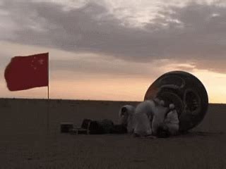 神舟十五号航天员安全到家，“精准刹车”是这样实现的_北京日报网
