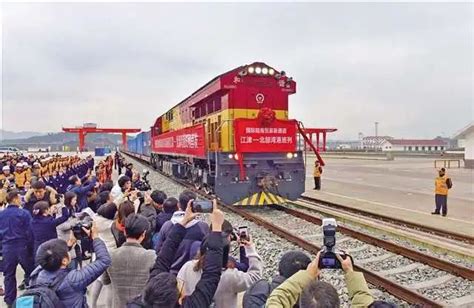 央媒看武汉：加速打造陆港型国家物流枢纽