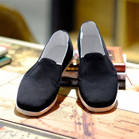 老北京布鞋男厂家直销 防水军板外贸男鞋 工作男士劳保鞋-阿里巴巴