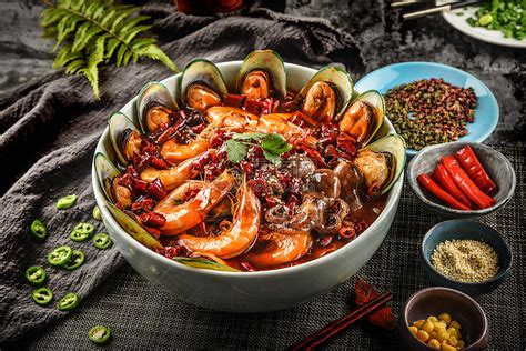 【海鲜火锅的做法步骤图，海鲜火锅怎么做好吃】Linqiuli_下厨房