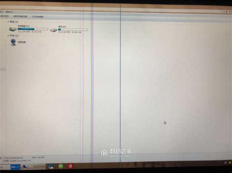 这个屏幕啥问题？液晶屏有竖线 - 维修达人 数码之家