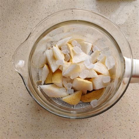 【冰糖川贝雪梨汤的做法步骤图，怎么做好吃】一个厨房小白的成长历程_下厨房