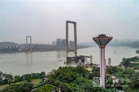四川：泸州长江二桥建设正酣-人民图片网