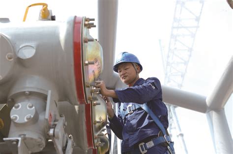 助力工业发展 泸州电网建设在行动--四川经济日报