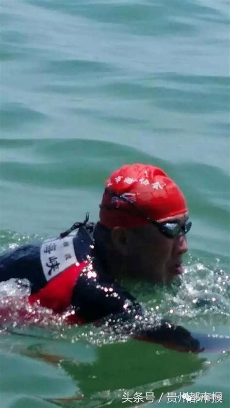 厉害了贵州遵义的吕刚 爱好游泳 将挑战34公里英吉利海峡_手机新浪网