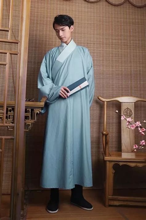直裰(zh&#237;duō)是宋代兴起的一种男子常服图片