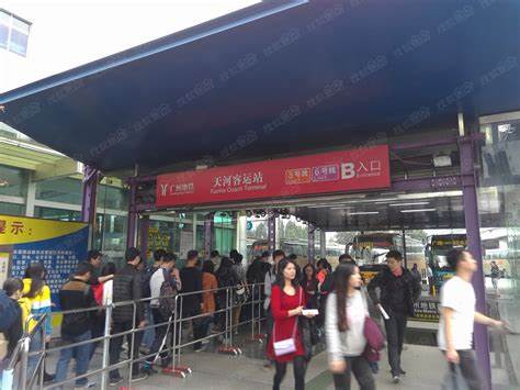 广州南站哪个出口进地铁站更方便
