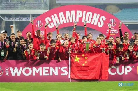 中国女篮击败日本 时隔12年再夺亚洲杯冠军