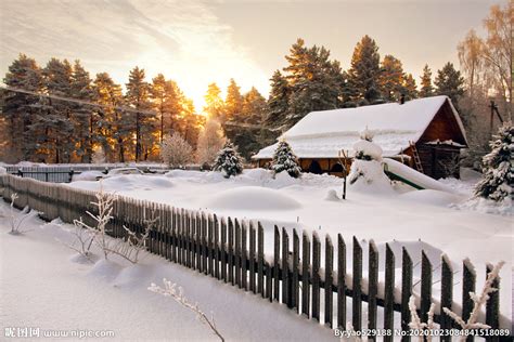 雪中的小木屋插画图片下载-正版图片402023861-摄图网