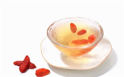 黄芪当归红枣枸杞泡水喝的功效与作用 黄芪当归红枣枸杞泡水喝的功效 - 天奇生活