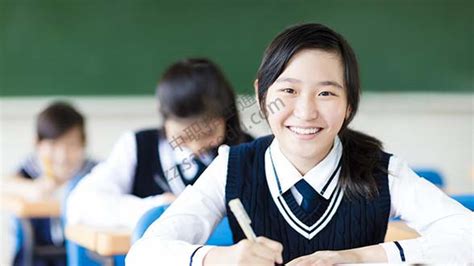 张雪峰建议女生选的专业：附2022未来适合女生的热门专业推荐