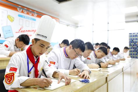 2020年初中生辍学去打工，不如选学一门好技术_行业新闻_陕西新东方烹饪学校