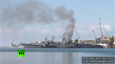 俄罗斯一在建军舰发生火灾！数人受伤_凤凰网视频_凤凰网