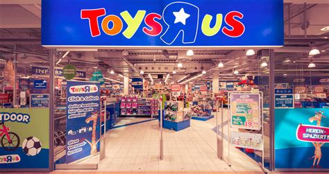 Toys R Us closing or selling all its US stores