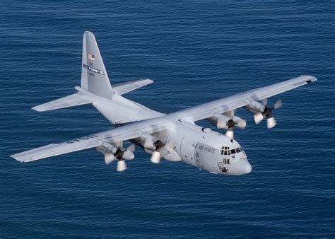 C-130 HERCULES: 2.600 aeronaves entregues e contando…