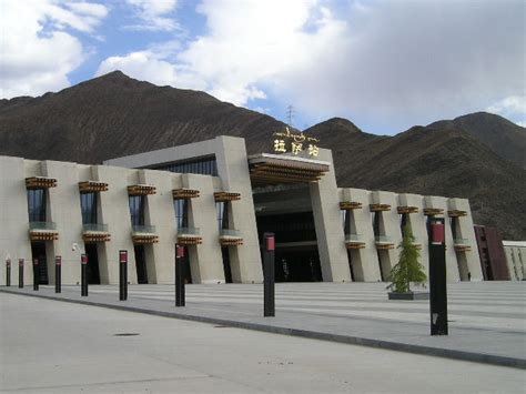 青藏铁路拉萨火车站摄影图__建筑摄影_建筑园林_摄影图库_昵图网nipic.com