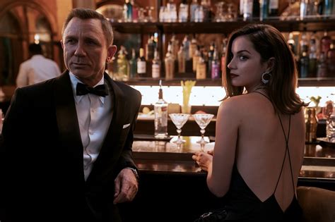 《007：无暇赴死》新料：新邦女郎超惊艳，老邦德仍然能打！_电影_高清完整版视频在线观看_腾讯视频