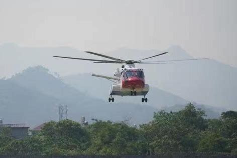 AC313A大型民用直升机首飞成功 中国航空应急救援装备再添利器_凤凰网视频_凤凰网