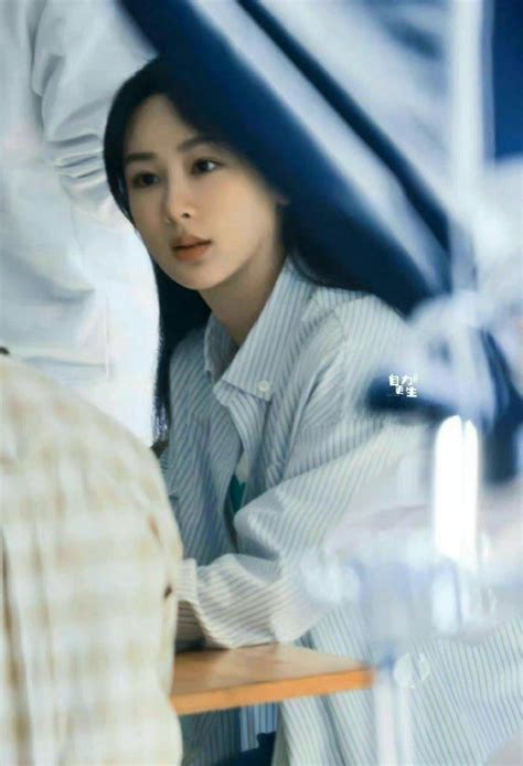 女生头像温柔杨紫