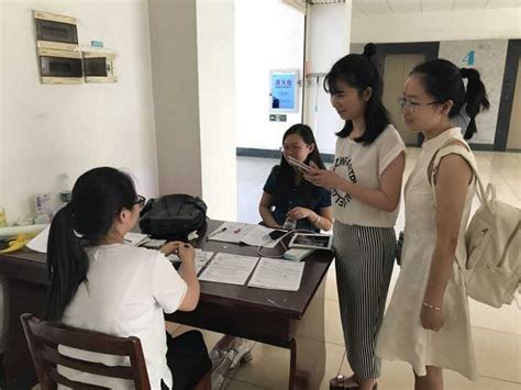 传媒学院“学弟学妹”访谈即将离校的“学长学姐”-武汉纺织大学--心理健康教育中心
