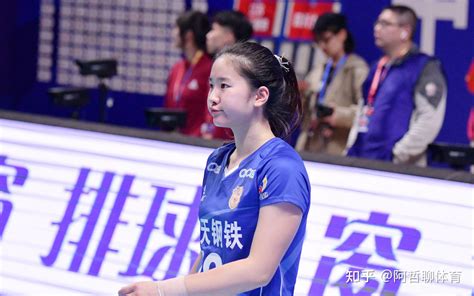 中国女排最新合照曝光，25岁世界冠军归队，天才少女恐无缘奥运 - 知乎