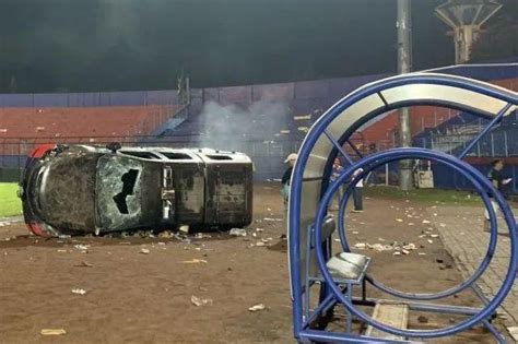 印尼官员:球迷冲突死亡数下调至125!