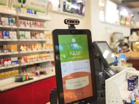 甘来科技重磅推出新零售机器人：重塑零售的未来体验-爱云资讯