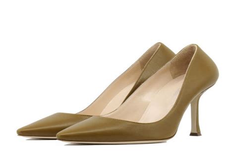 十大女鞋品牌：百丽 达芙妮 他她女鞋上榜 - 手工客