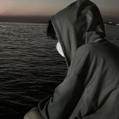 非主流海边男生头像