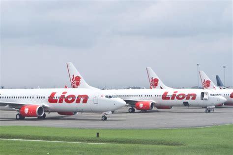 PH11494 Lion Air 狮子航空 Boeing 737-900ER PK-LJF Phoenix 1:400 -飞机模型世界