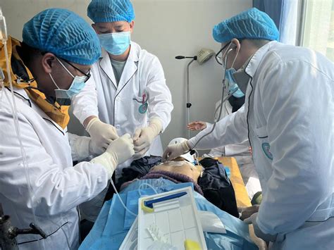 克服高原反应！中山援藏医生成功抢救一例危重多发伤患者 - 新闻频道 - 中山网