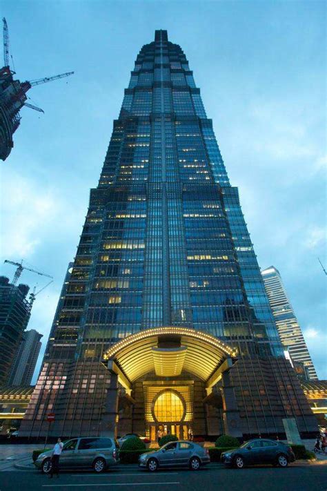 上海10大最高的摩天大楼，上海第一高楼632米，创众多世界记录