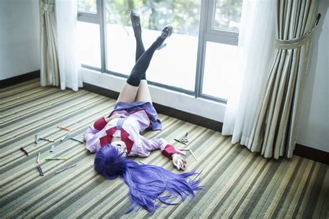少女裙子底下图片