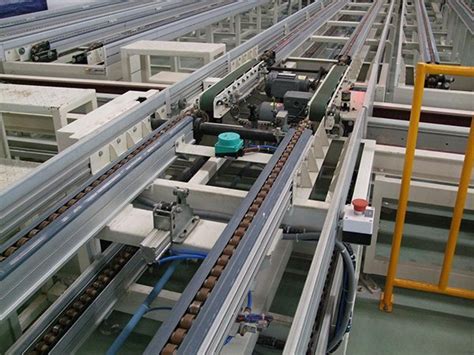 全自动组装线 - 组装线 - 产品展示 - 深圳市红旭自动化设备有限公司