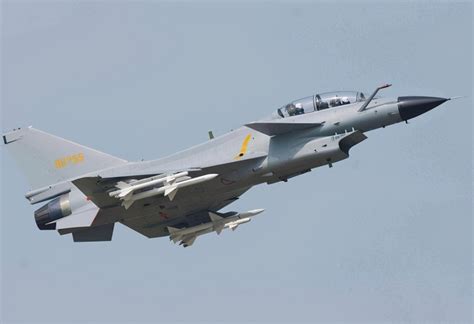 首次官宣！巴基斯坦确认采购中国歼-10CP战机，空军实力大幅提升_凤凰网视频_凤凰网