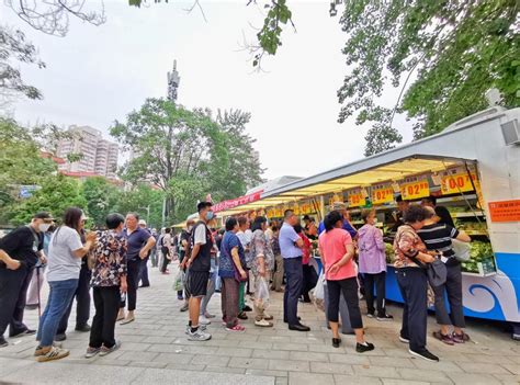 “大公共上卖菜”上新了，公交调研需求后在六里桥开新“店”_北京日报网