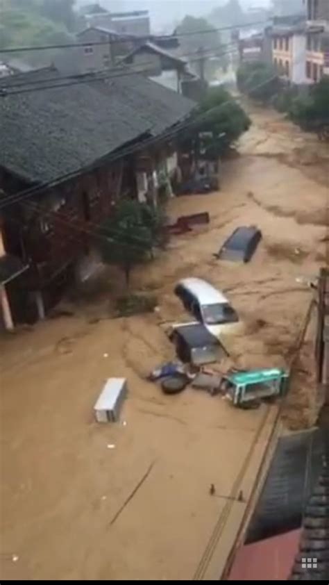 安徽暴雨 ：安庆桐城孔城老街被淹冲走汽车-安庆塔影的专栏 - 博客中国
