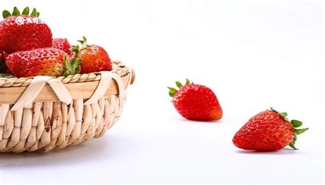 草莓的英文单词怎么记(草莓英语单词快速记忆) - 工作号