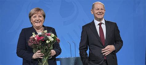 德国新任总理朔尔茨与默克尔正式交接_朔尔茨正式当选德国总理_国家_挑战