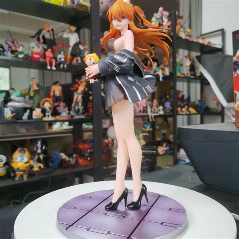 二次元手办图片