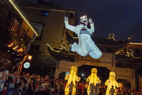 一起来感受第二届台州府城公共艺术节的火热现场吧！