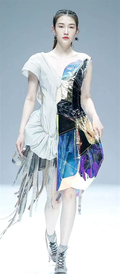 上海时装周 DAMOWANG 2021 春夏系列秀场回顾-服装上海时装周-CFW服装设计网手机版