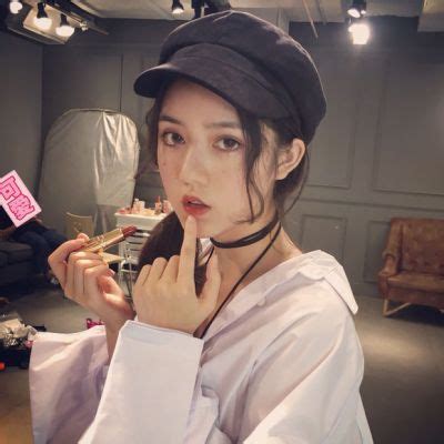 女生黑头像非主流