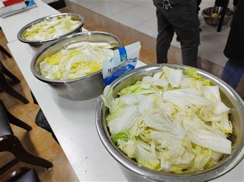 北海市图书馆开展韩语学堂文化体验活动：泡菜制作--北海市图书馆官方网站