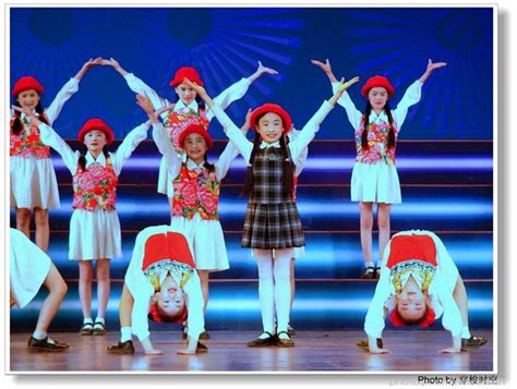 六一节目儿童舞蹈《我们刚上一年级》_腾讯视频