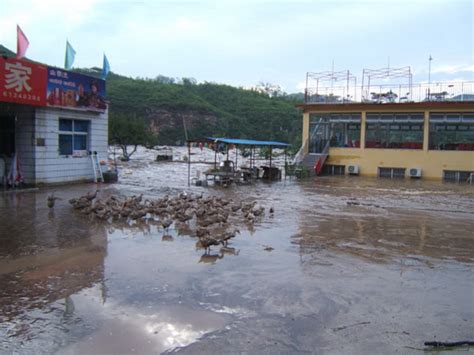 2012年7月21日十渡洪水实况（最大洪峰到来时）