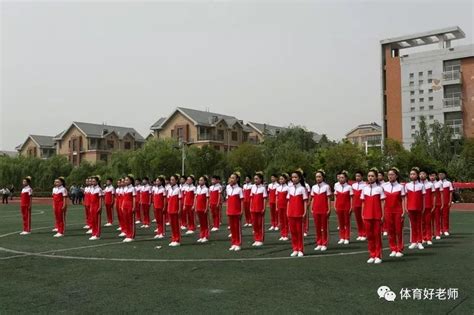 江北中心小学举行新队员入队仪式
